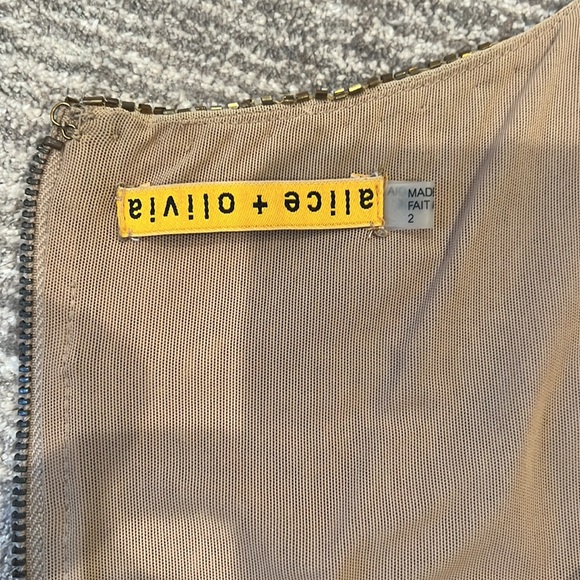 ALICE + OLIVIA Gold tone sequined pattern dress - Picture 4 of 4